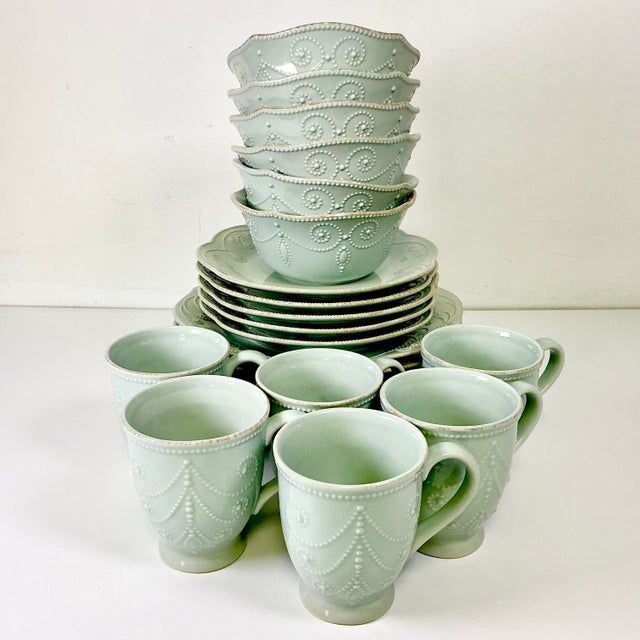 Art Nouveau Americana Lenox French Perle Ironstone Dinnerware - Set of 23 For Sale - Image 17 of 18
