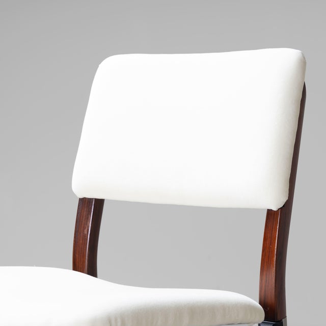 Brown Model S82 Chairs in White Mohair by Eugenio Gerli for Tecno, 1960s, Set of 4 For Sale - Image 8 of 17