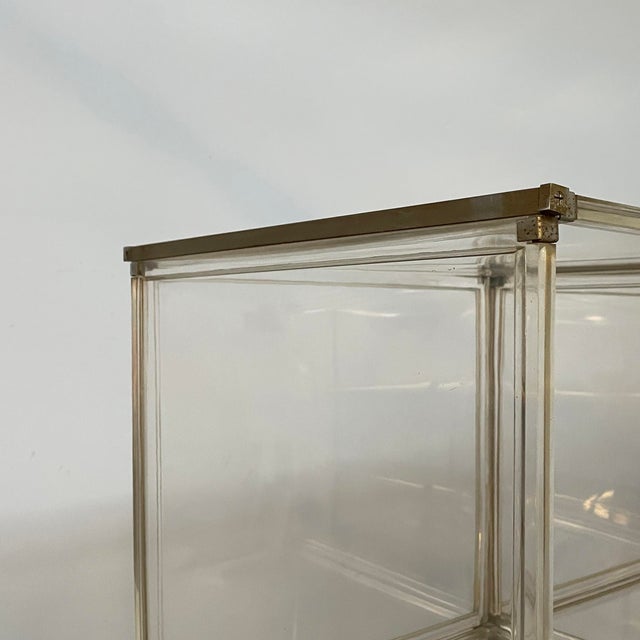 Space Age Italian Bookcase with Lamp in Acrylic Glass and Metal, 1970s For Sale - Image 6 of 17