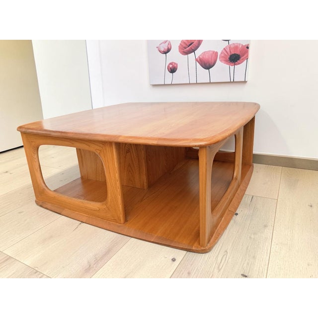 Mid-Century Modern Pandora Coffee Table in Blonde Elm by Lucian Ercolani for Ercol, 1980s For Sale - Image 9 of 18