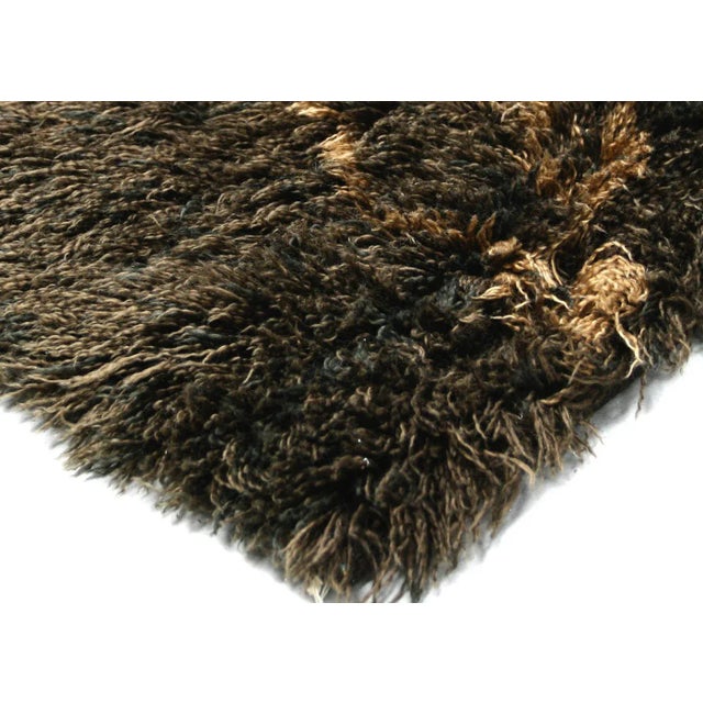 Contemporary Contemporary Turkish Shag Rug For Sale - Image 3 of 6