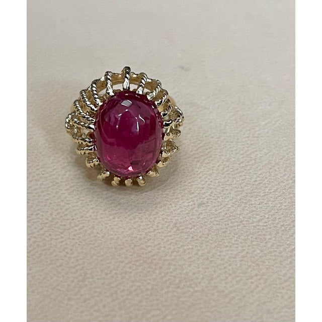 7 Carat Oval Cut Cabochon Pink Tourmaline 14 Karat Yellow Gold Ring For Sale - Image 12 of 18