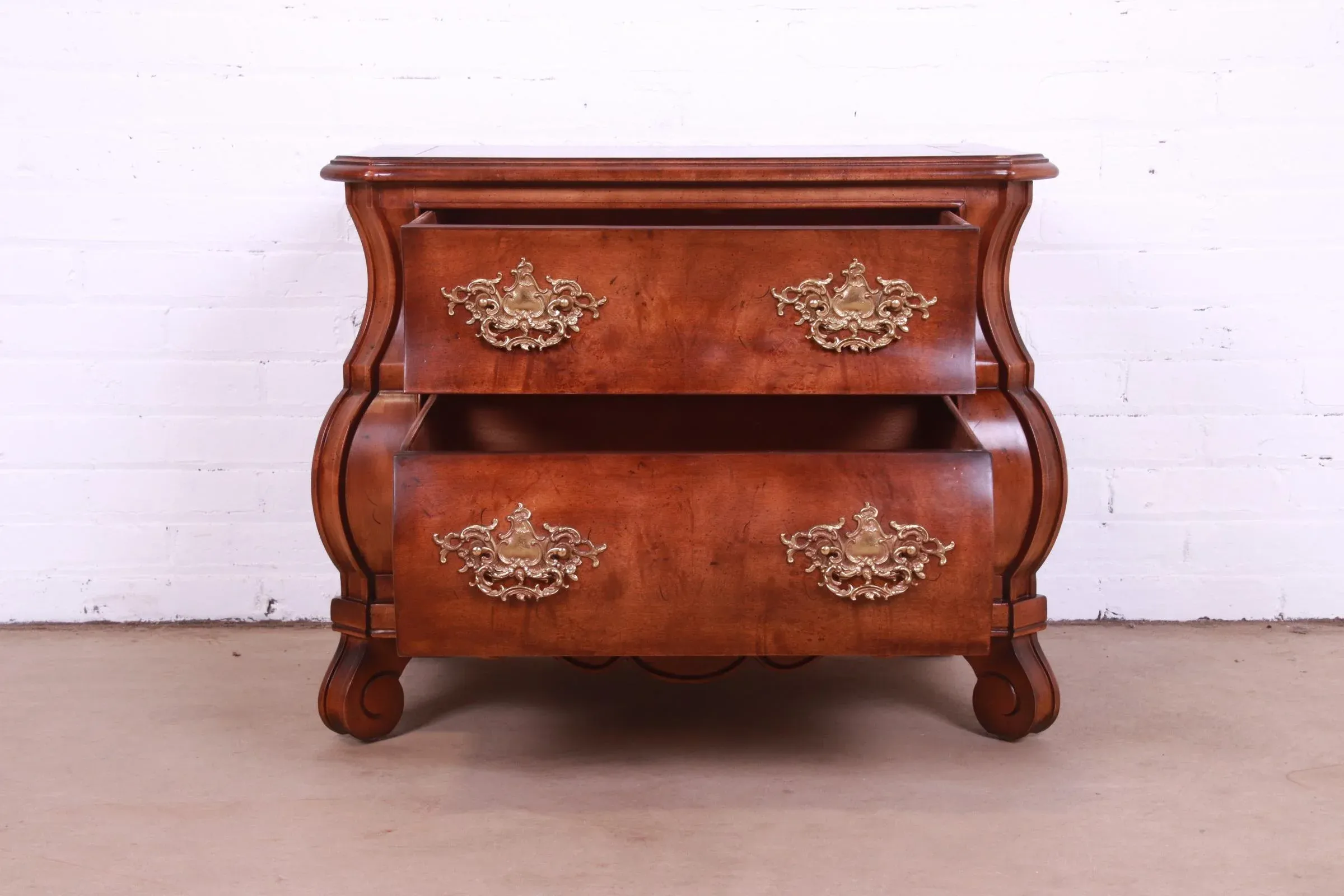 Henredon Italian Louis XV Burl Wood Bombay Form Bedside Chest