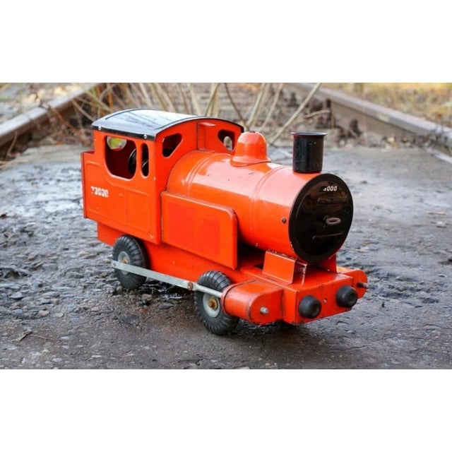 Puff-Puff Toy Train, England, 1950s, in Very Good conditions. Designed 1950 to 1959