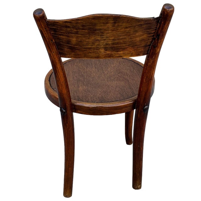 1900 - 1909 Early 20th Century Vienna Secession Sculpted Oak Side Chair W/ Carved Backrest, Attributed to Jacob & Josef Kohn For Sale - Image 5 of 6