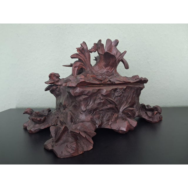 French Black Forest Jewelry Box with Birds and Vase Holder, 1950 For Sale - Image 9 of 17