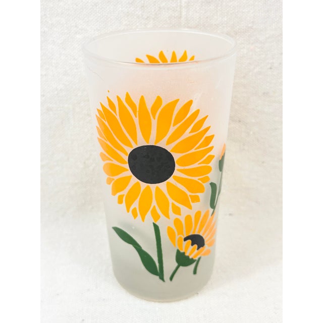 Mid 20th Century Vintage 1950’s Boscul Frosted Floral Glasses- Set of 5 For Sale - Image 5 of 7