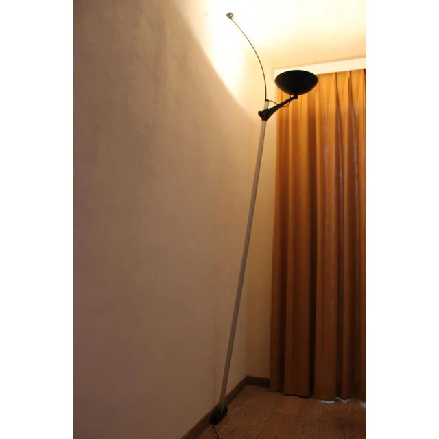 1980s Vintage Italian Adjustable Floor to Ceiling Uplighter Lamp by René Kemna for Sirrah Gruppo Iguzzini For Sale - Image 5 of 18