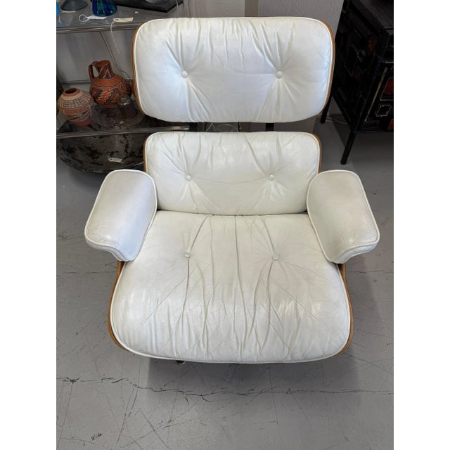 1980’s Rosewood and White Leather Herman Miller Eames Lounge Chairs For Sale In Palm Springs - Image 6 of 13