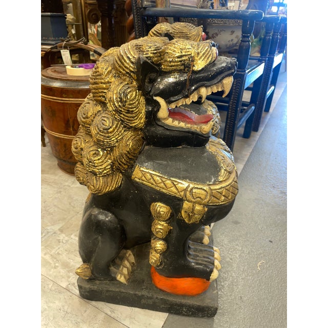Japanese 1930s Pair of Antique Japanese Black Lacquer Wood Shishi or Foo Dogs For Sale - Image 3 of 8