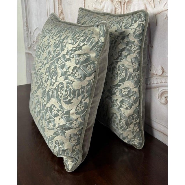 Pair of Authentic Venetian Oneiroi Patterned Fortuny Pillows For Sale - Image 9 of 12