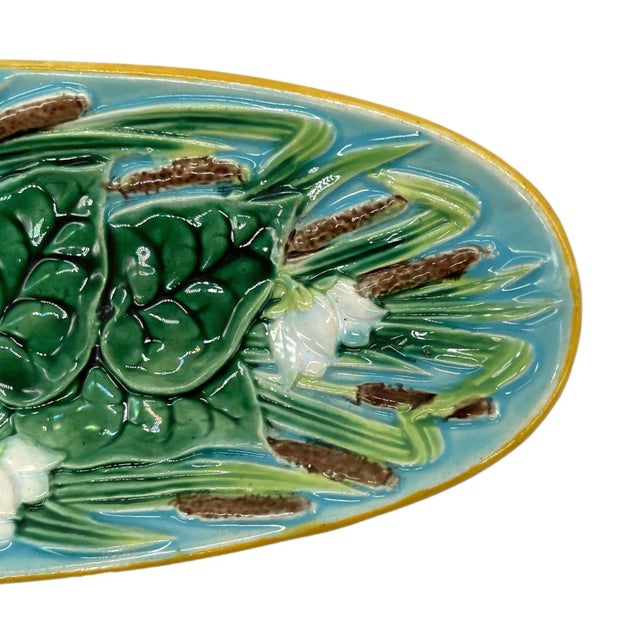 George Jones Majolica Pond Lilies and Bullrushes 10-In Tray, English, C. 1875 For Sale - Image 9 of 13