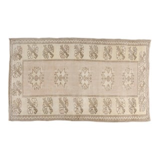 Mid 20th Century Oushak Handknotted Floral Wool Carpet For Sale