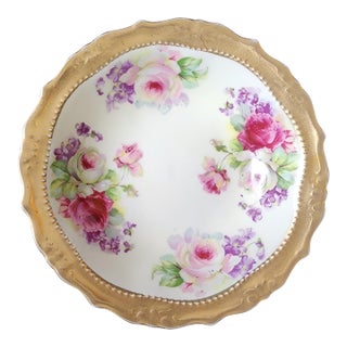 1900s Johann Seltmann Vohenstraub German Floral Serving Bowl With 4 Pedestal Feet For Sale