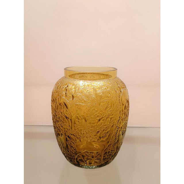 1930s Biches Amber Glass Vase by René Lalique for Lalique, 1932 For Sale - Image 5 of 6