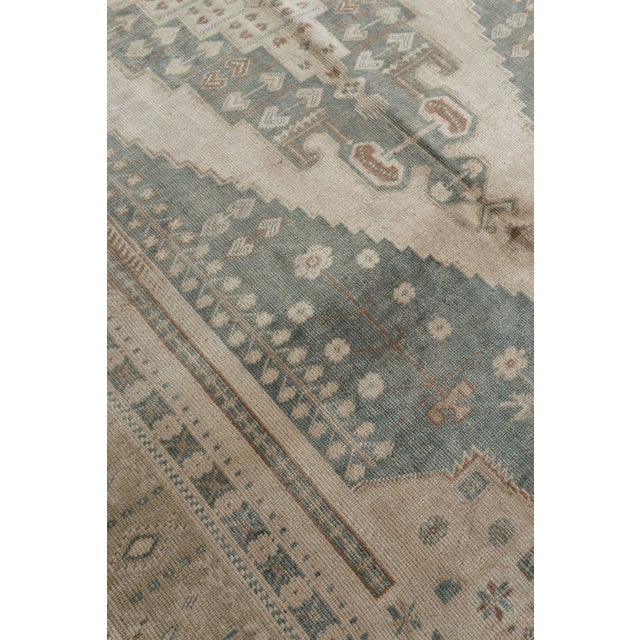 1940s Vintage Circa 1940 Beige Turkish Oushak Hand Knotted Wool Rug 5'7 X 10'2 For Sale - Image 5 of 12