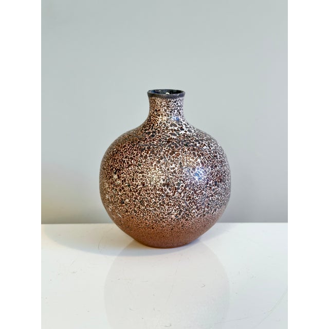 Handmade Brown Speckled Glazed Ceramic Vase from Römhild, Thuringia, GDR / Germany, 1970s For Sale - Image 12 of 12