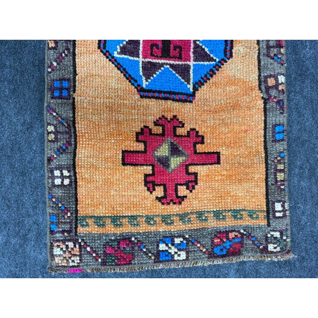 Turkish Yastik Rug 1'7" x 2'10" For Sale - Image 4 of 5