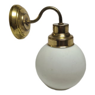 Vintage Art Deco Wall Lamp, Poland, 1950s For Sale