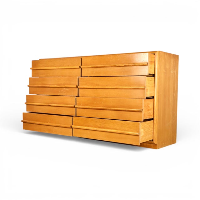 1960s T. H. Robsjohn Gibbings for Widdicomb Vintage Mid Century Modern 8 Drawer Dresser C. 1960s For Sale - Image 5 of 9