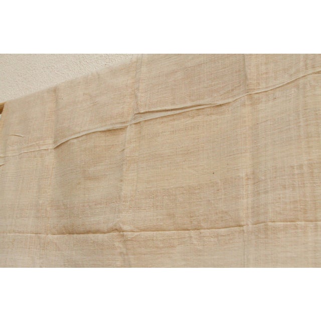 The purest expression of the material itself. These throws are crafted from Undyed or Lightly Tinted Eri Silk, celebrating...