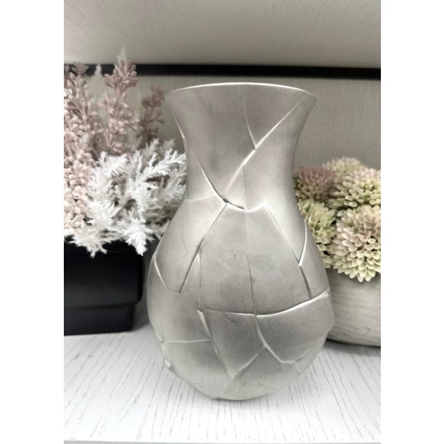 Postmodern Dror Benshertrit for Rosenthal Germany, Vases of Phases Silver Porcelain Vase For Sale - Image 3 of 4