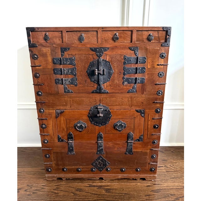 Antique Korean Two-Level Wood Chest Jeon-Ju Jang For Sale - Image 15 of 18