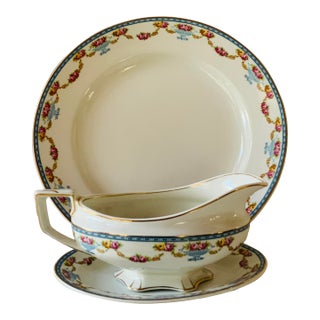 1920s English Bone China Gravy Boat and Round Chop Plate - 3pcs For Sale