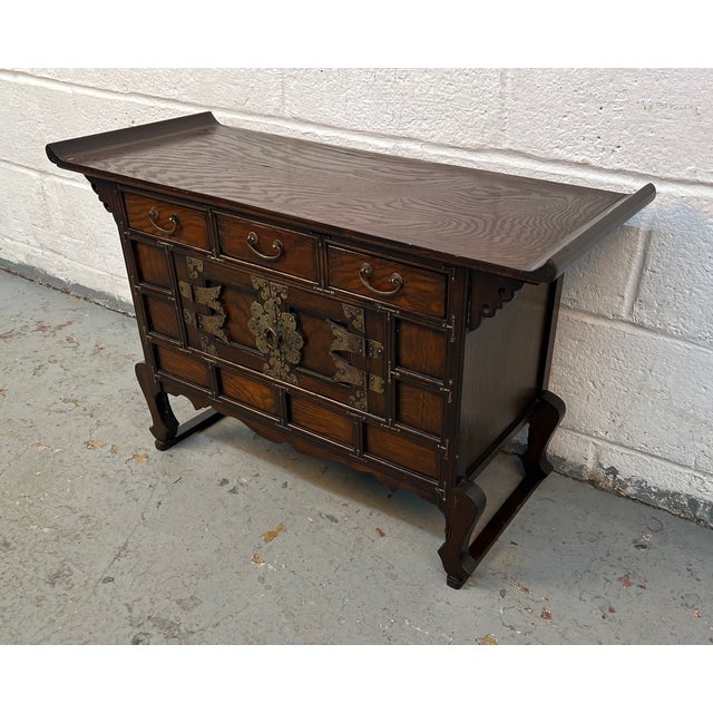Mid 20th Century Antique Style Korean Tansu Butterfly Cabinet For Sale - Image 5 of 17