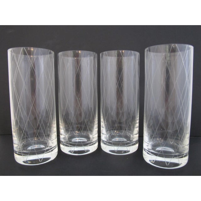 Tiffany & Co Crystal Etched Diamond Criss Cross Water Glass Tumbler Set of 4 For Sale In Portland, OR - Image 6 of 10
