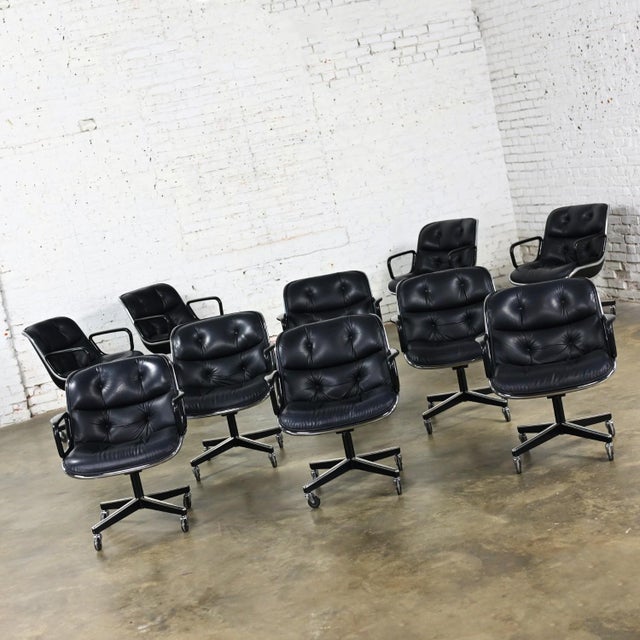 Knoll MCM to Modern Set of 10 Executive Armchairs by Charles Pollock for Knoll Black Leather & 4 Prong Swivel Base For Sale - Image 4 of 12