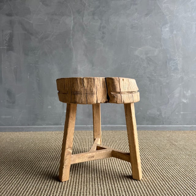 Mid-Century Modern Vintage Elm Wood Chop Block Table #2d9 For Sale - Image 3 of 8