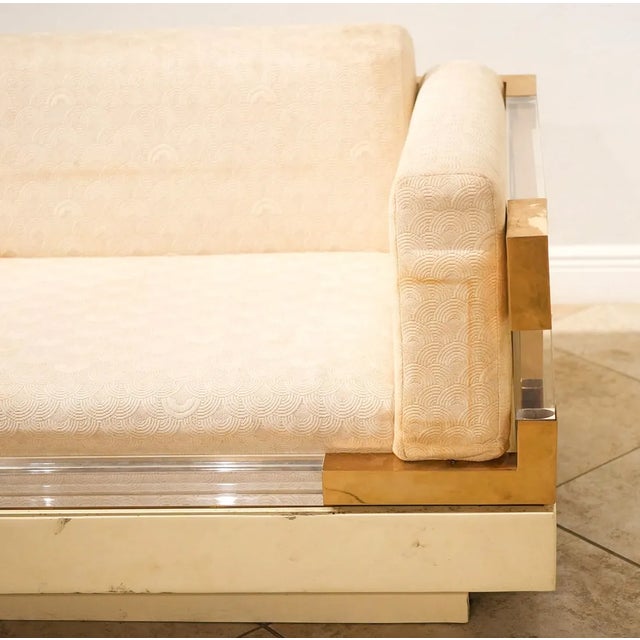 1970s 1970s Charles Hollis Jones Lucite and Brass Sofa For Sale - Image 5 of 12