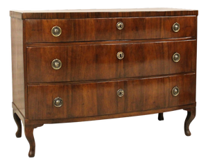 Antique Louis XV Italian Chest of Drawers in Walnut