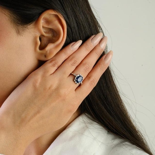 Victorian Style 2Ct Oval Blue Sapphire & Diamond Ring Size 5 in 14k Gold For Sale - Image 10 of 16