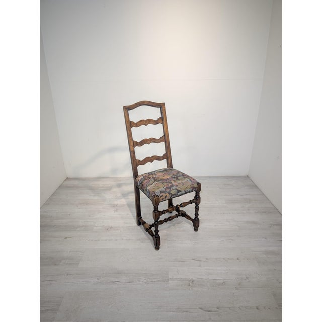 Stylish Oak Spring Chair – High Ladder Back Vintage Retro This oak chair features a high, decorative ladder backrest and a...