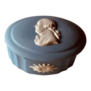 Vintage 1930s Wedgwood Blue Jasperware Portrait Box - Josiah Wedgwood Cameo