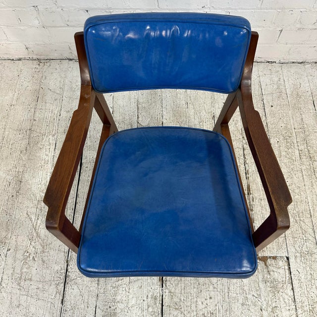 Mid-Century Modern Blue Leather Dunbar Chair For Sale - Image 3 of 11