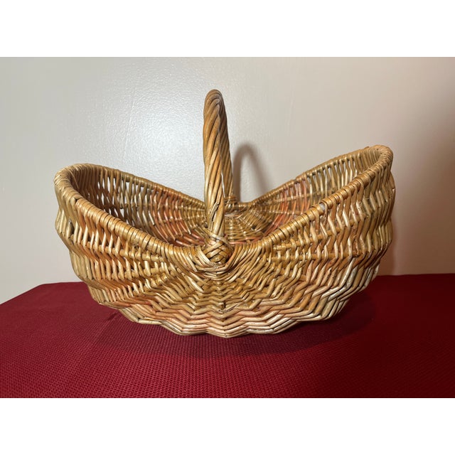 Vintage Large European Handwoven Wicker Rattan Gathering Basket With Handle For Sale - Image 4 of 16