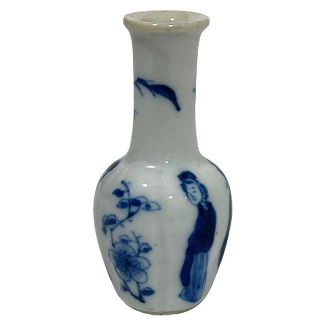Chinese Miniature Blue and White Porcelain Kangxi Vase, 1662-1722 For Sale - Image 6 of 6