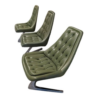 1970s Set of 3 Tufted Green Swivel Lounge Chairs — Attributed to Vladimir Kagan for Chromcraft For Sale
