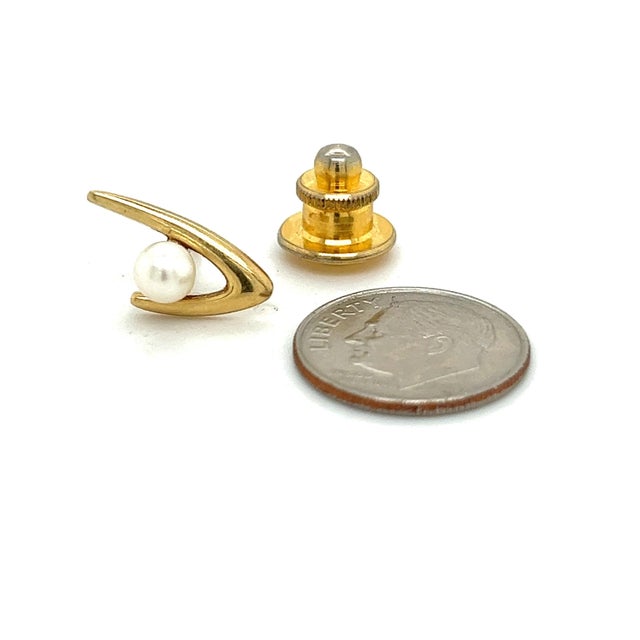 Contemporary 1990s Mikimoto Estate Akoya Pearl Mens Tie Pin 14k Y Gold 2 Pieces For Sale - Image 3 of 5
