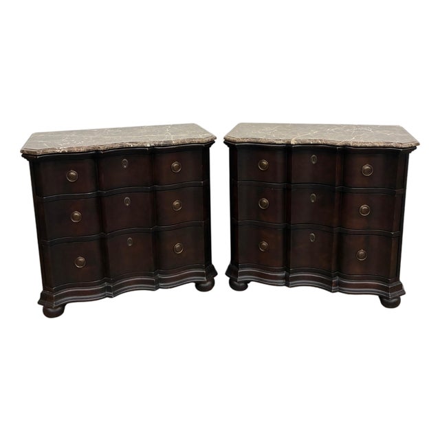 Pair of Hickory Chair French Louis XV Style Serpentine Marble-Top Commodes For Sale