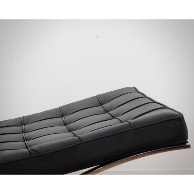 Barcelona Chair in Black Leather by Ludwig Mies Van Der Rohe for Knoll International For Sale - Image 9 of 13