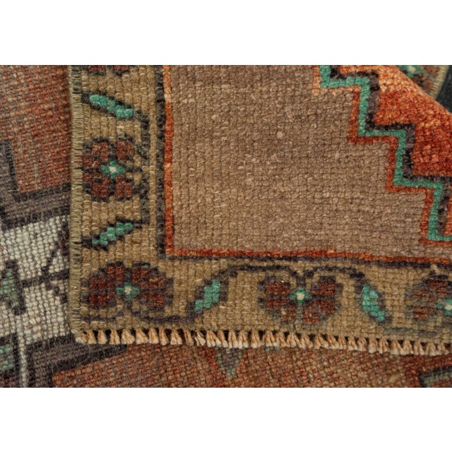 Turkish Mini Rug Oriental Hand Knotted Vintage Rug 1'7" x 3' #21220 For Sale In Houston - Image 6 of 8