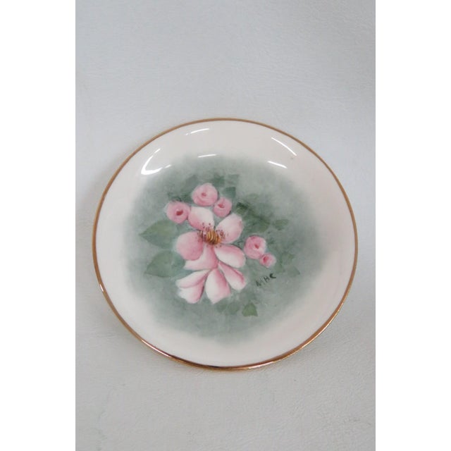 Mid 20th Century Porcelain Trinket Dishes Set of 7 With Hand Painted Flowers and Gold Trim For Sale In Miami - Image 6 of 12