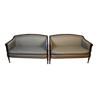 1920 Hickory Chair Sheraton Style Mahogany Spring-Seat Pair of Loveseat For Sale