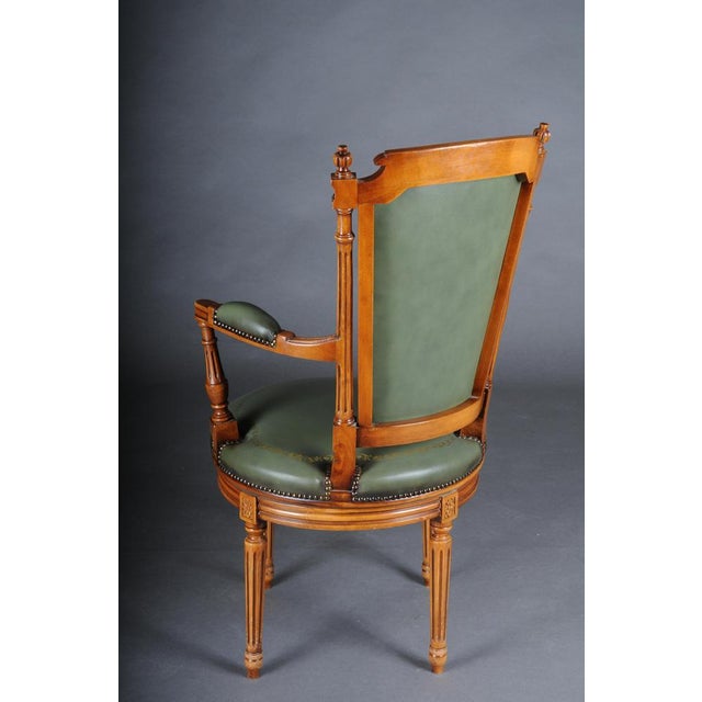20th Century English Armchair in Leather and Yew Wood For Sale - Image 10 of 18