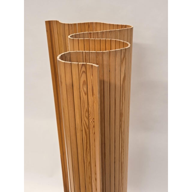Alvar Aalto's room divider, model 100, manufactured by Artek, material pine. The screen is from the 1950s, and in good...