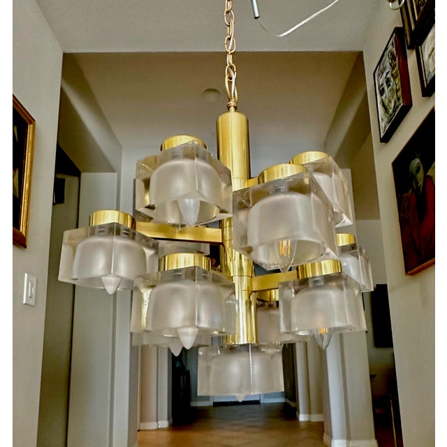 Gaetano Sciolari Sciolari 13 Light Ice Cube Glass Brass Chandelier For Sale - Image 4 of 17